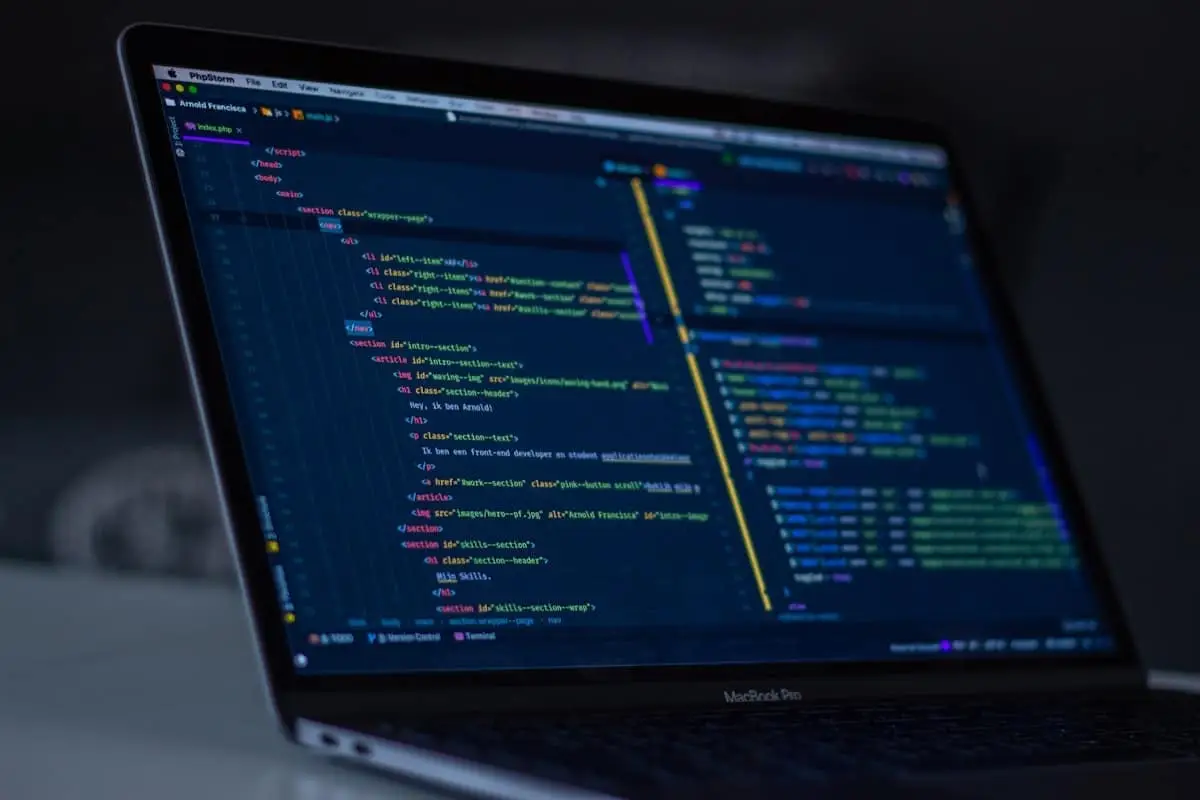 Real-Time Communication: WebSockets & Server-Sent Events